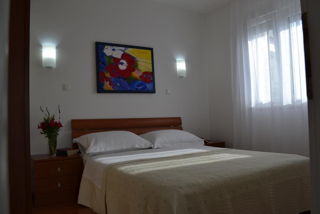Apartments Oklopcic Trogir Quarto foto