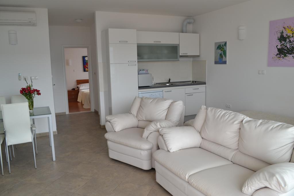 Apartments Oklopcic Trogir Quarto foto